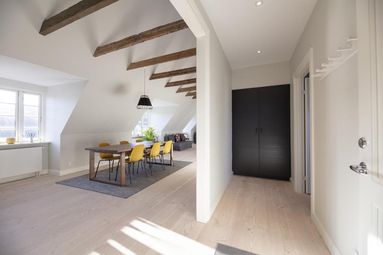 Aday - Modern Living - Balcony Room 奥尔堡 外观 照片